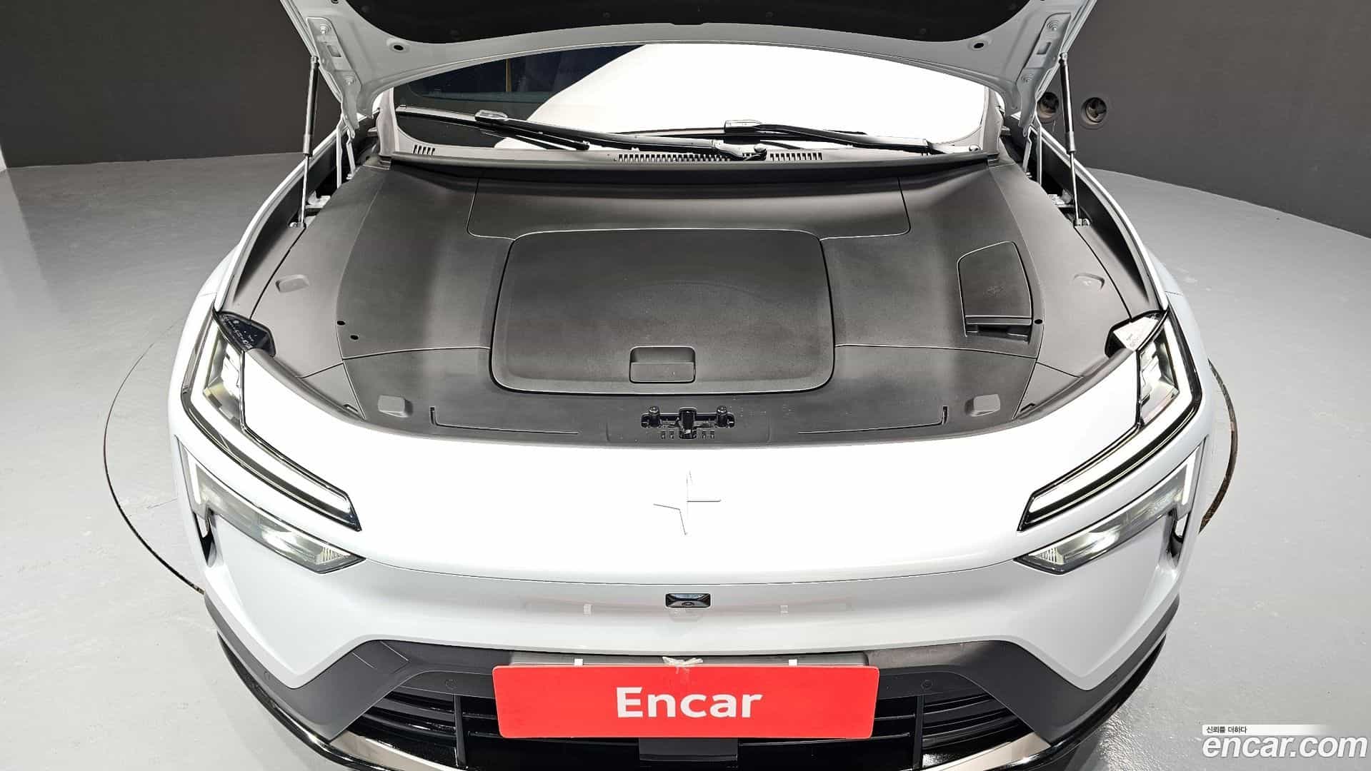 Polestar 4 Polestar 2025.6-INNER-006