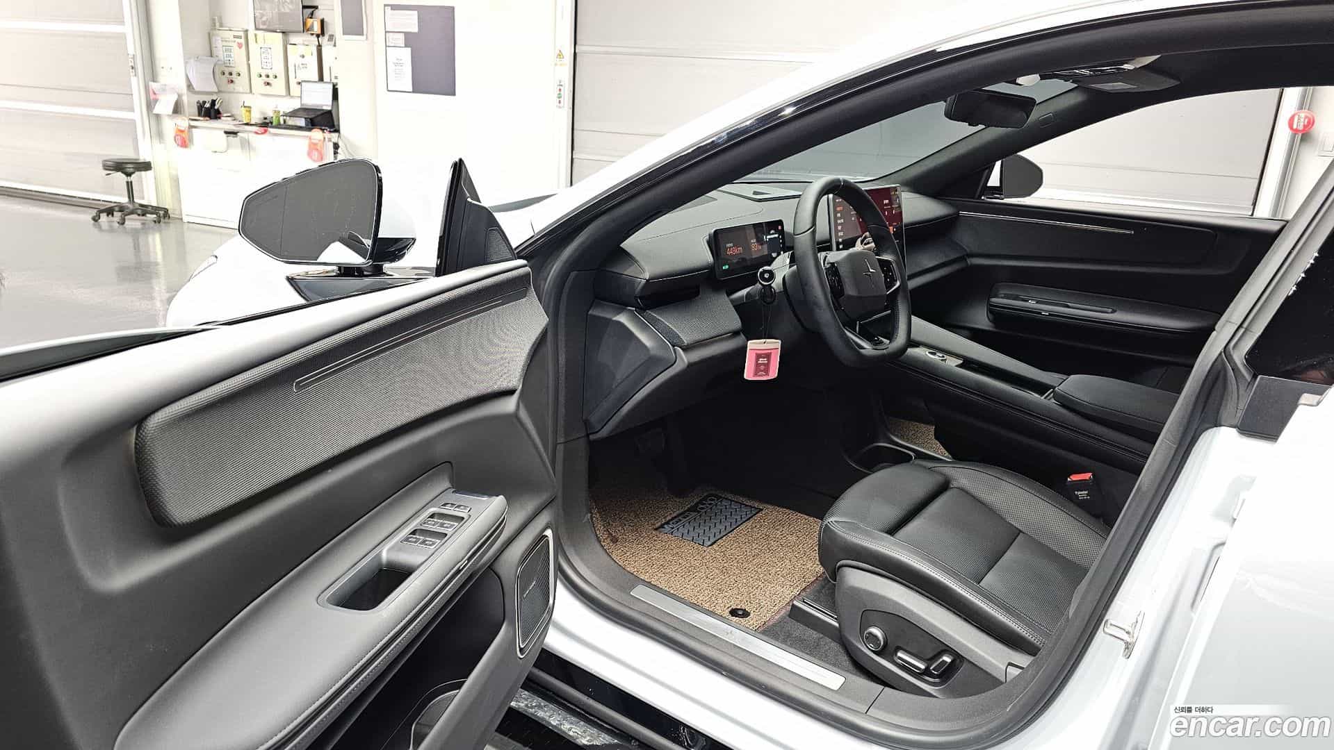 Polestar 4 Polestar 2025.6-INNER-010