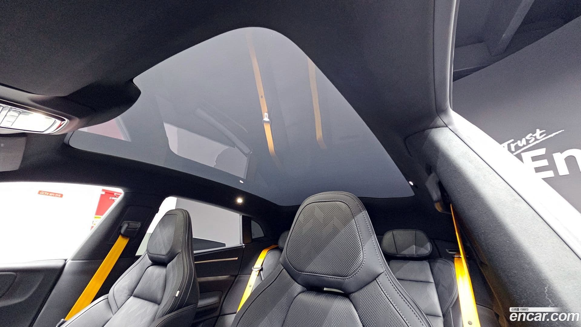 Main__Slider__Photo:Polestar 4 Polestar 2025.6-19