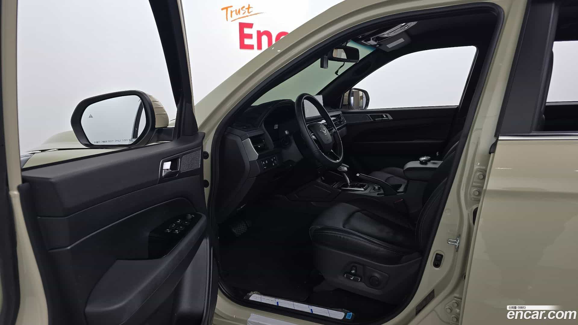 Rexton KG_Mobility_Ssangyong 2024.4-INNER-010