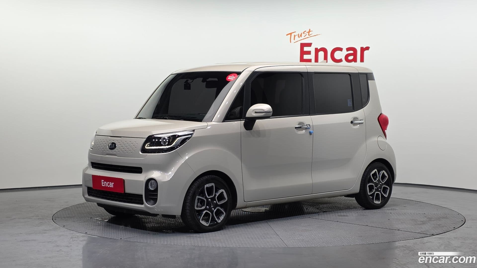 Main__Slider__Photo:RAY Kia 2020.3-0