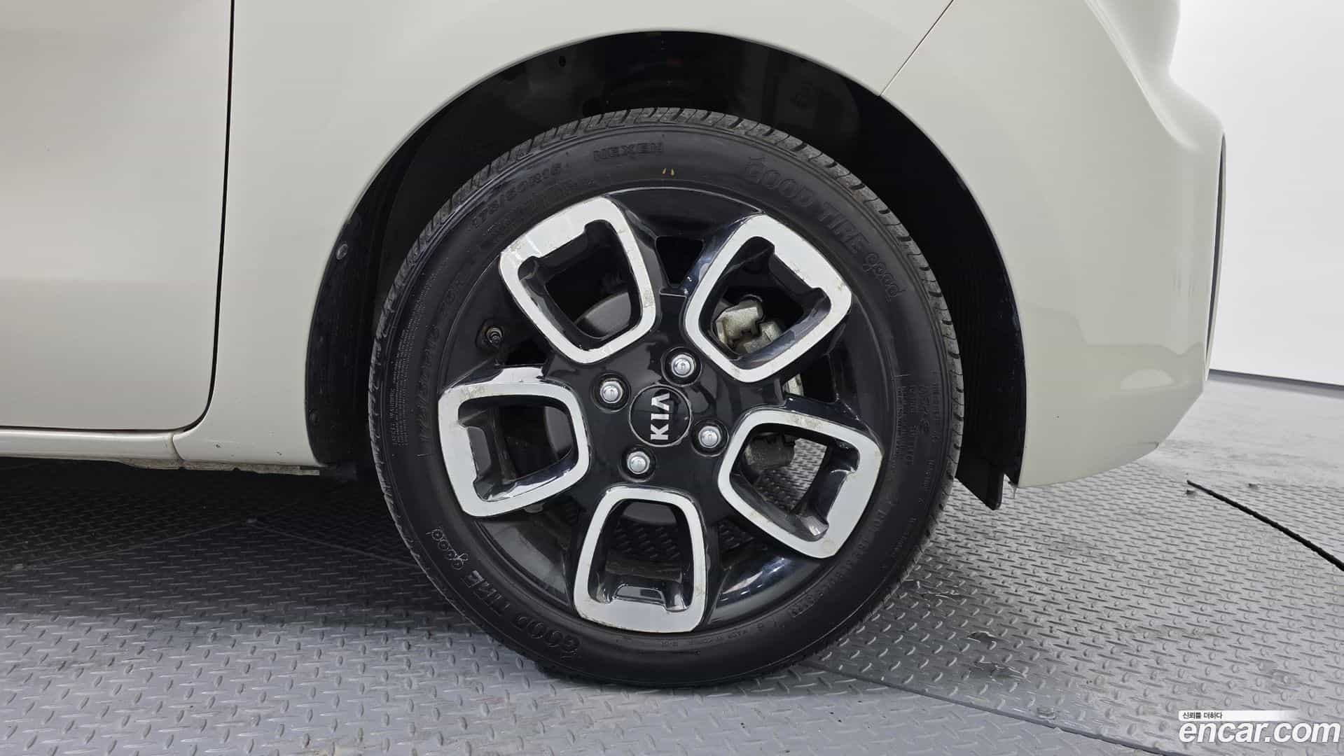 RAY Kia 2020.3-OUTER-005