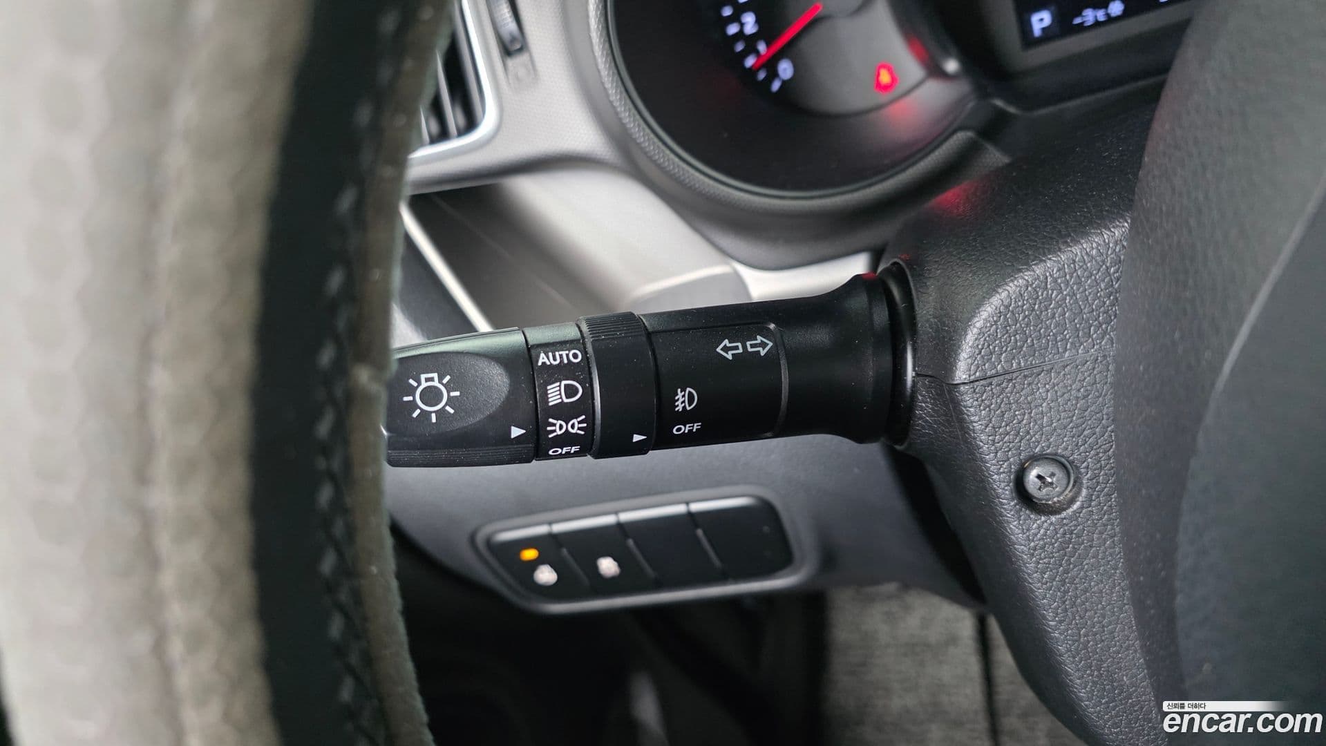 Main__Slider__Photo:RAY Kia 2020.3-17