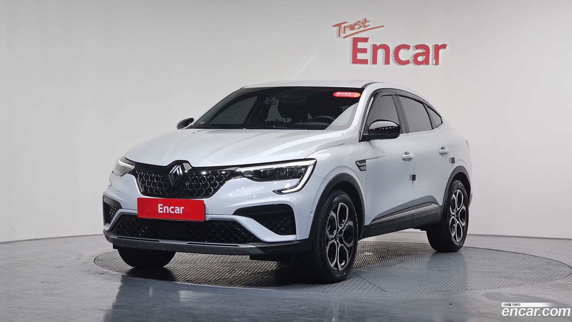 Main__Slider__Photo:Arkana Renault-KoreaSamsung 2024.6-10