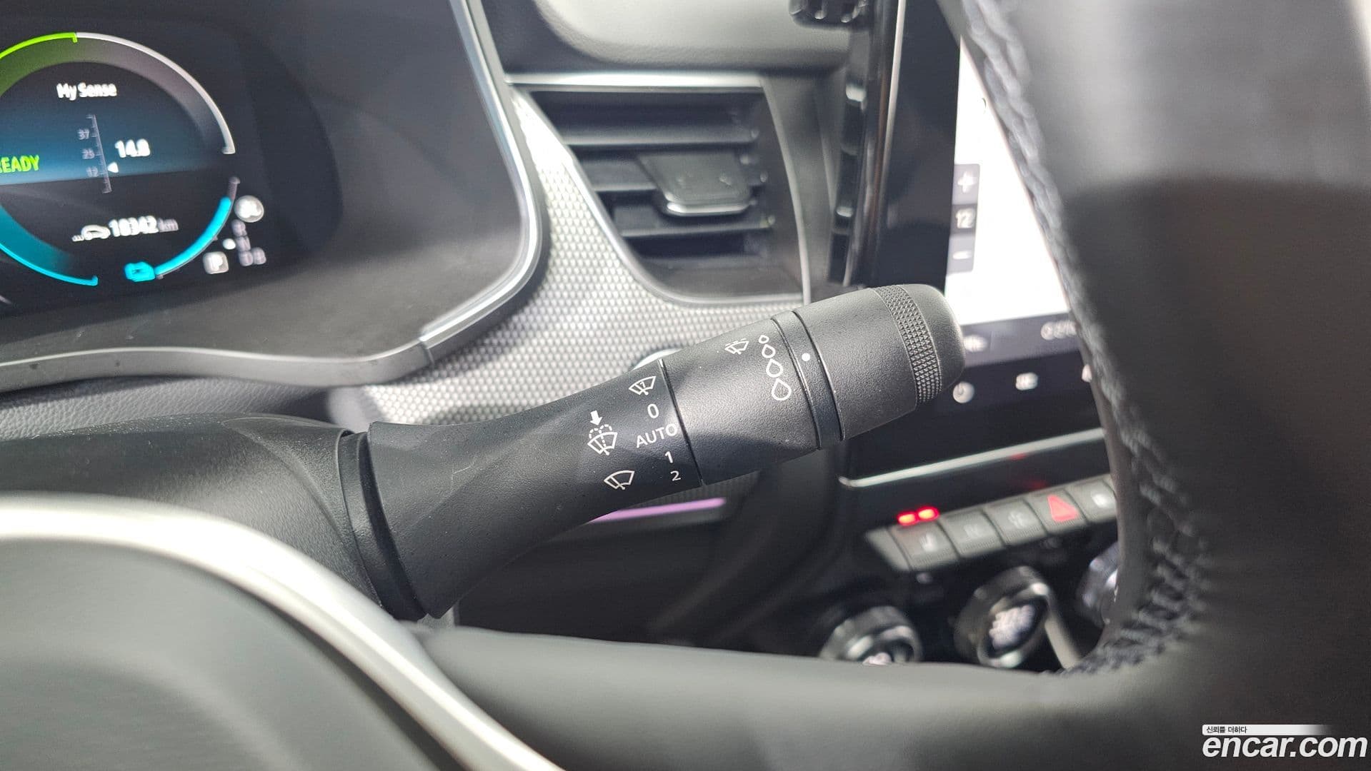 Main__Slider__Photo:Arkana Renault-KoreaSamsung 2024.6-18