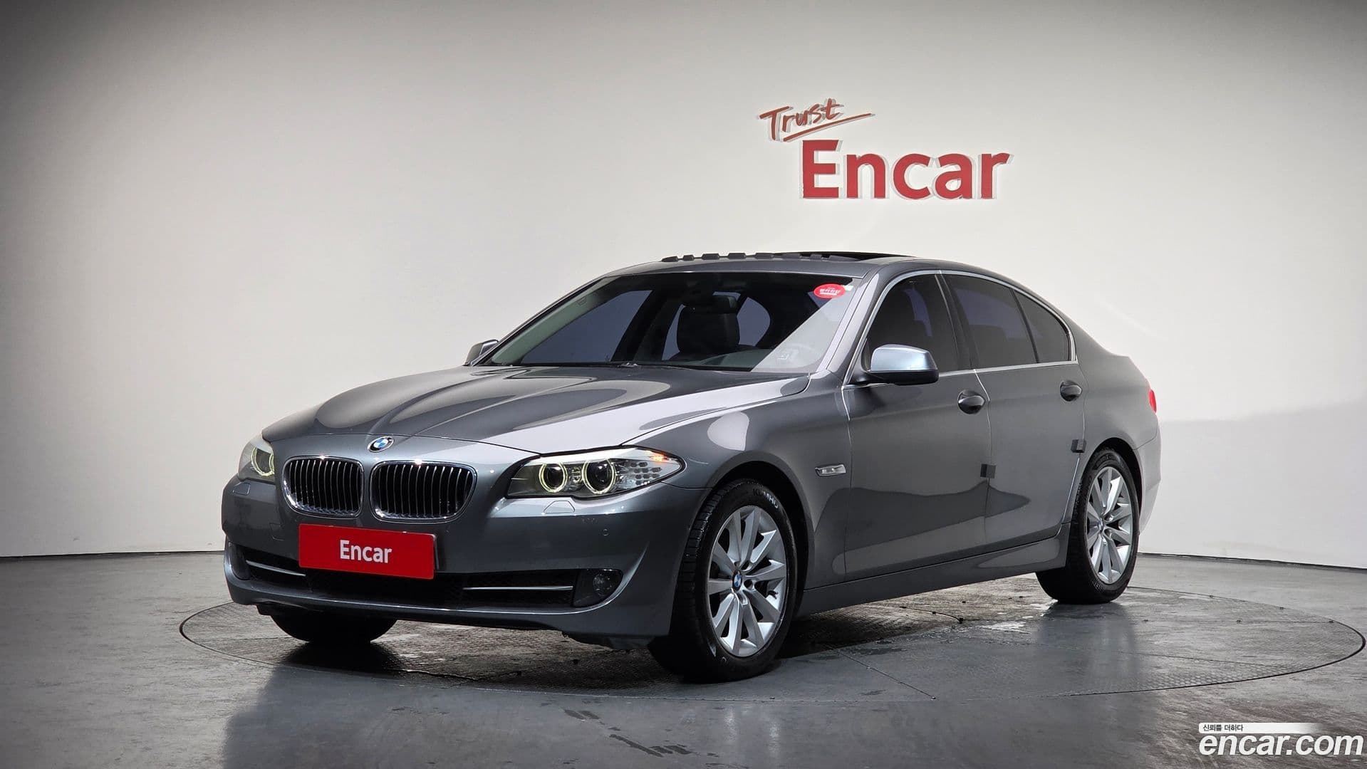 Main__Slider__Photo:5-Series BMW 2011.4-0