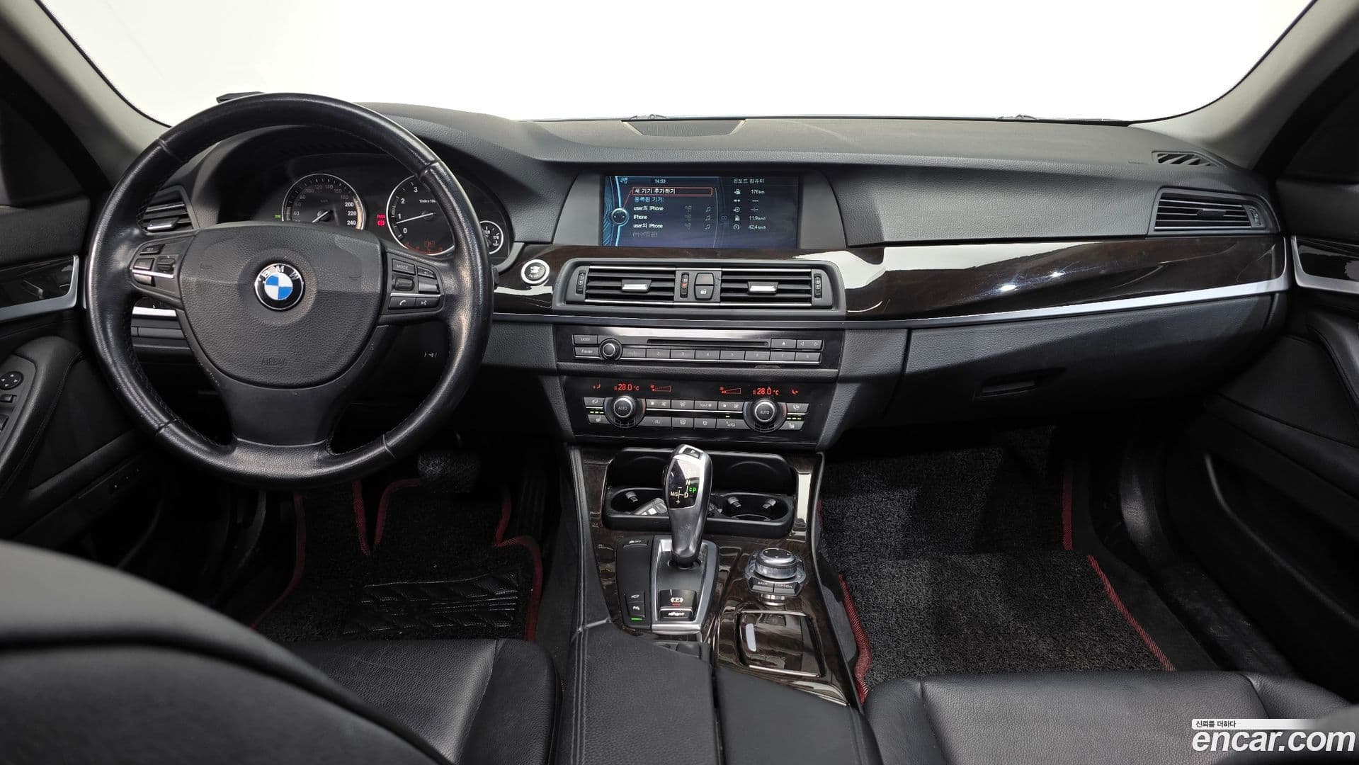 Main__Slider__Photo:5-Series BMW 2011.4-6