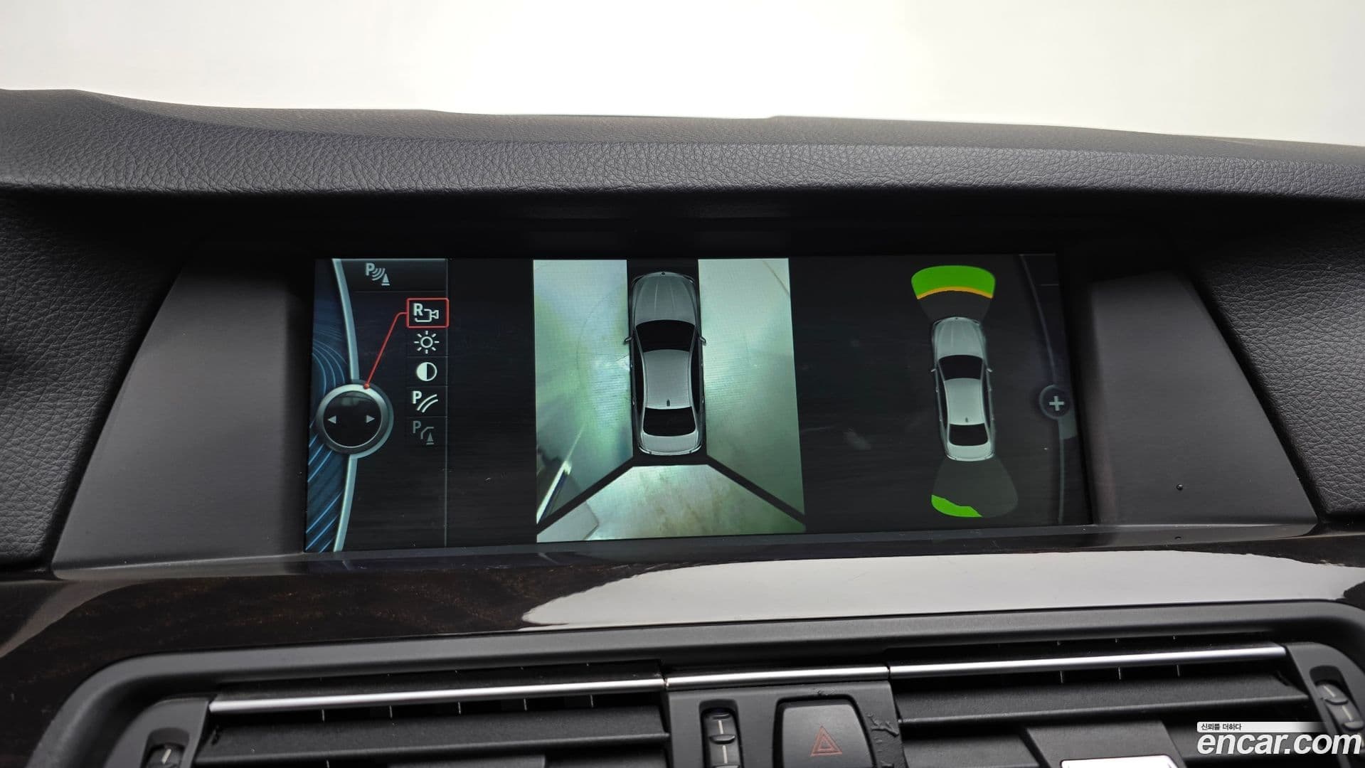 Main__Slider__Photo:5-Series BMW 2011.4-14