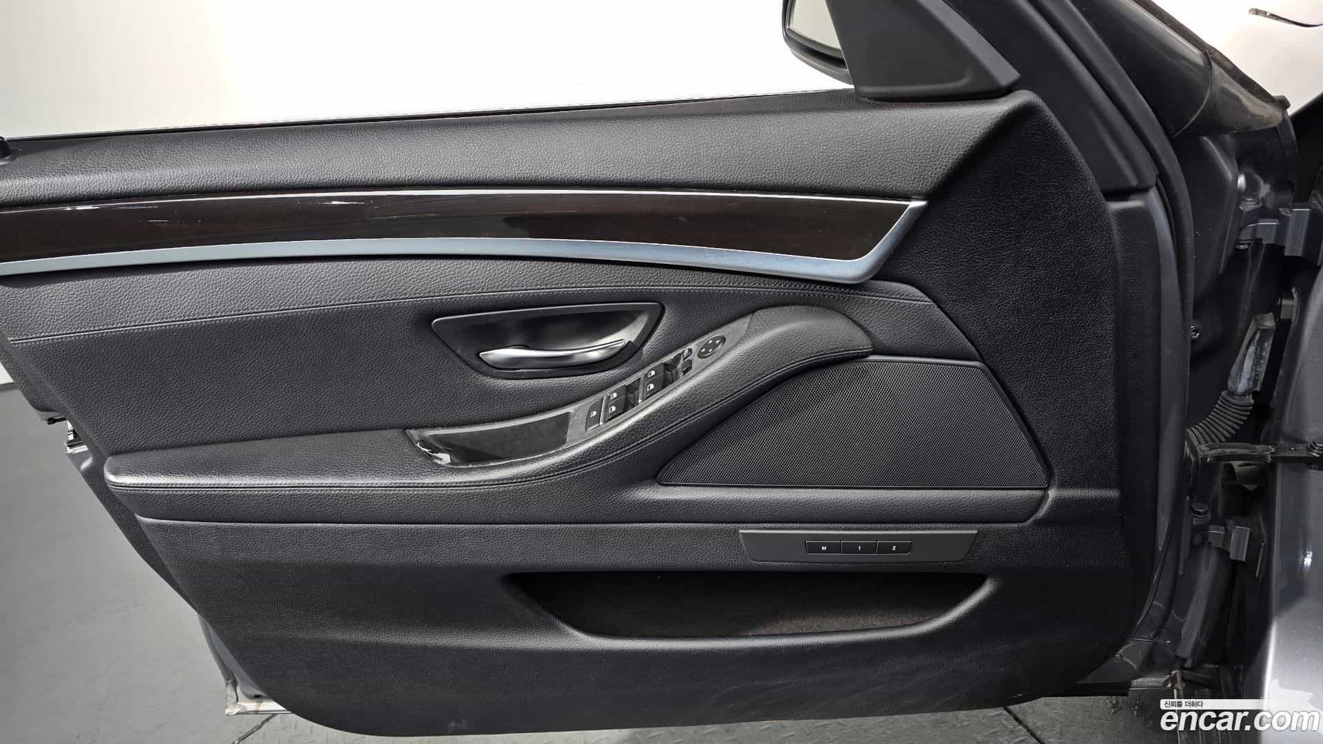 5-Series BMW 2011.4-OPTION-022