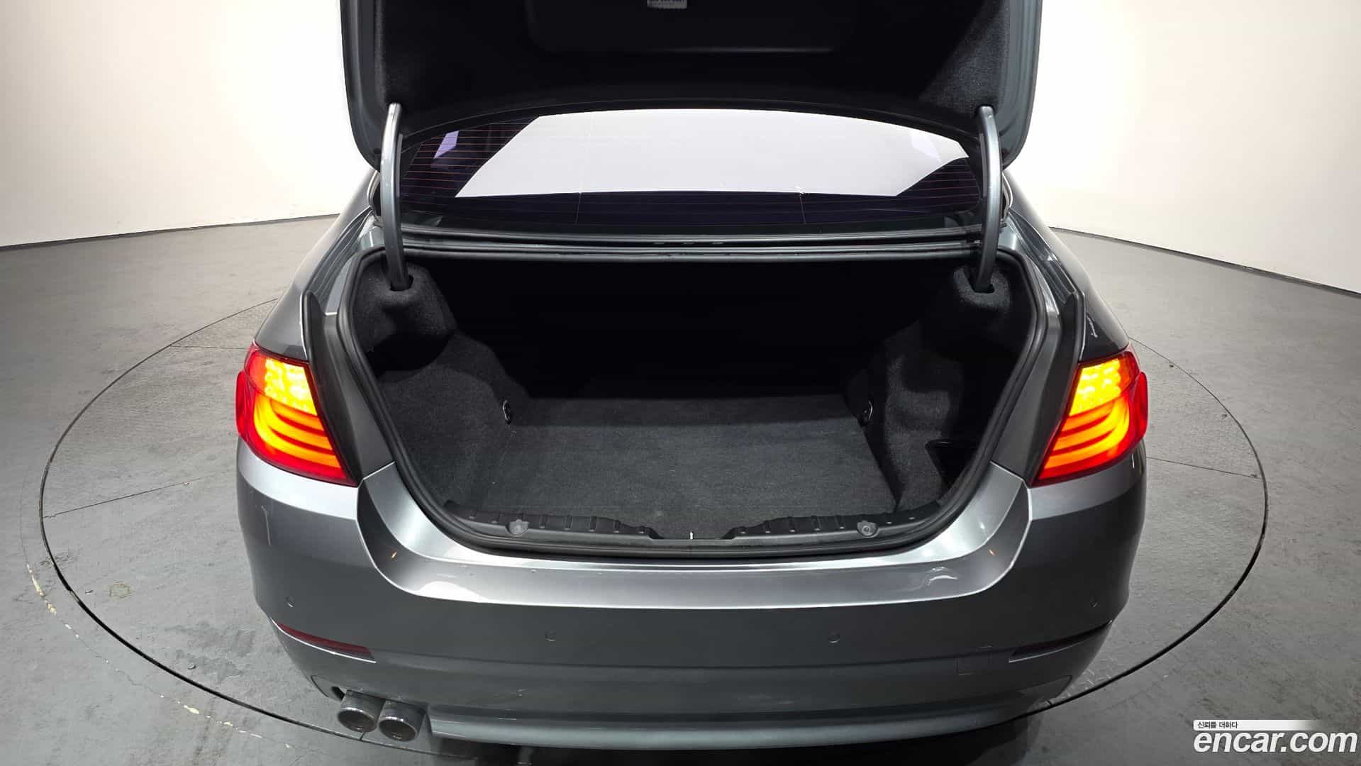 5-Series BMW 2011.4-OPTION-024