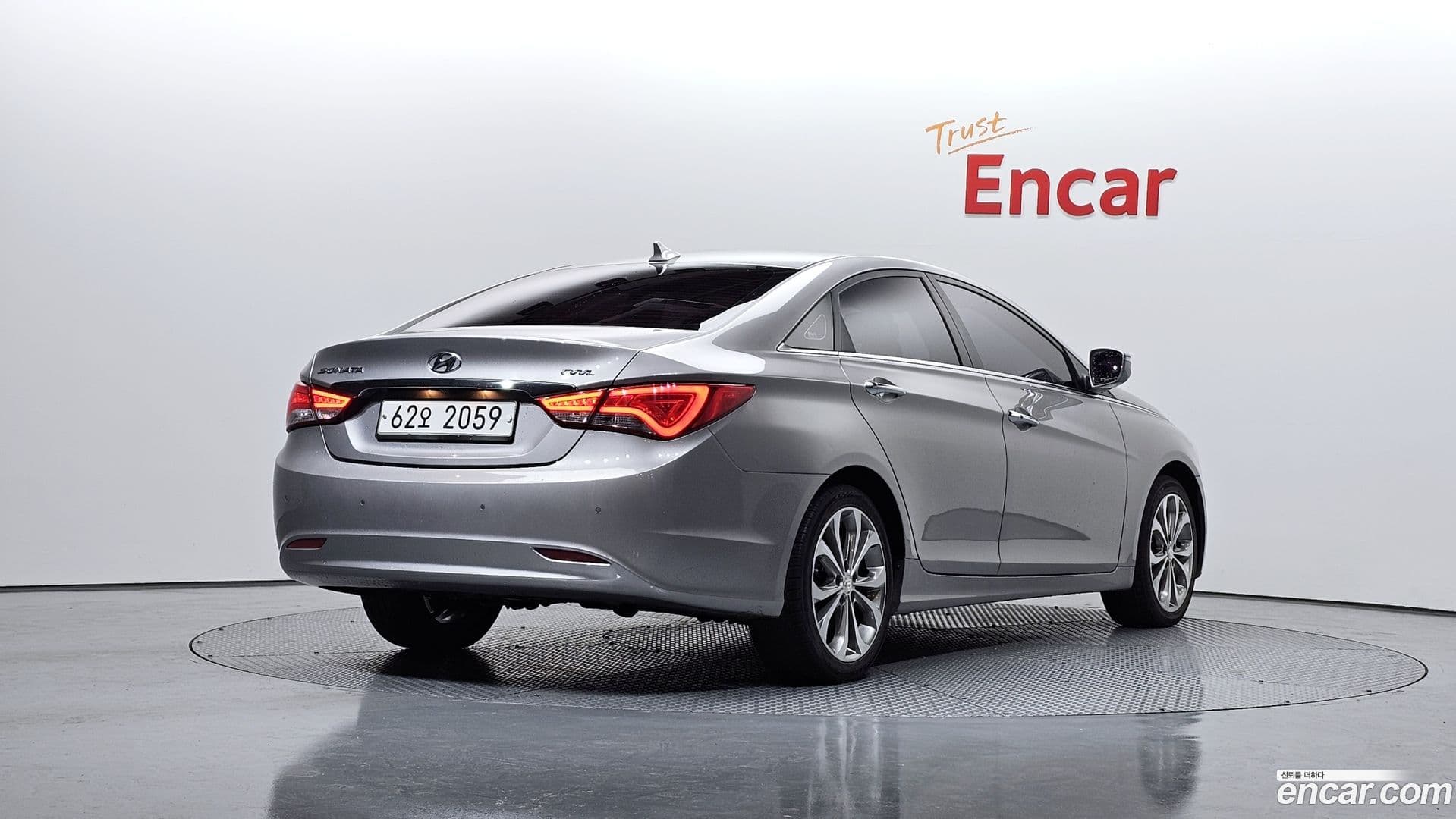 Main__Slider__Photo:Sonata Hyundai 2013.10-1