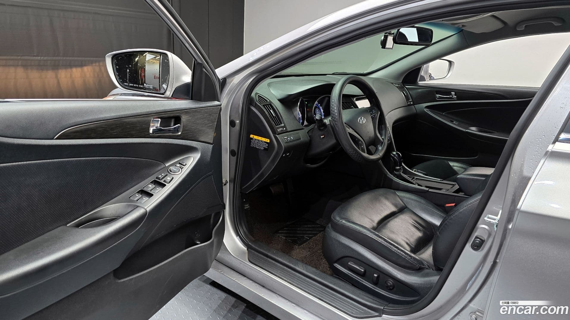 Main__Slider__Photo:Sonata Hyundai 2013.10-10