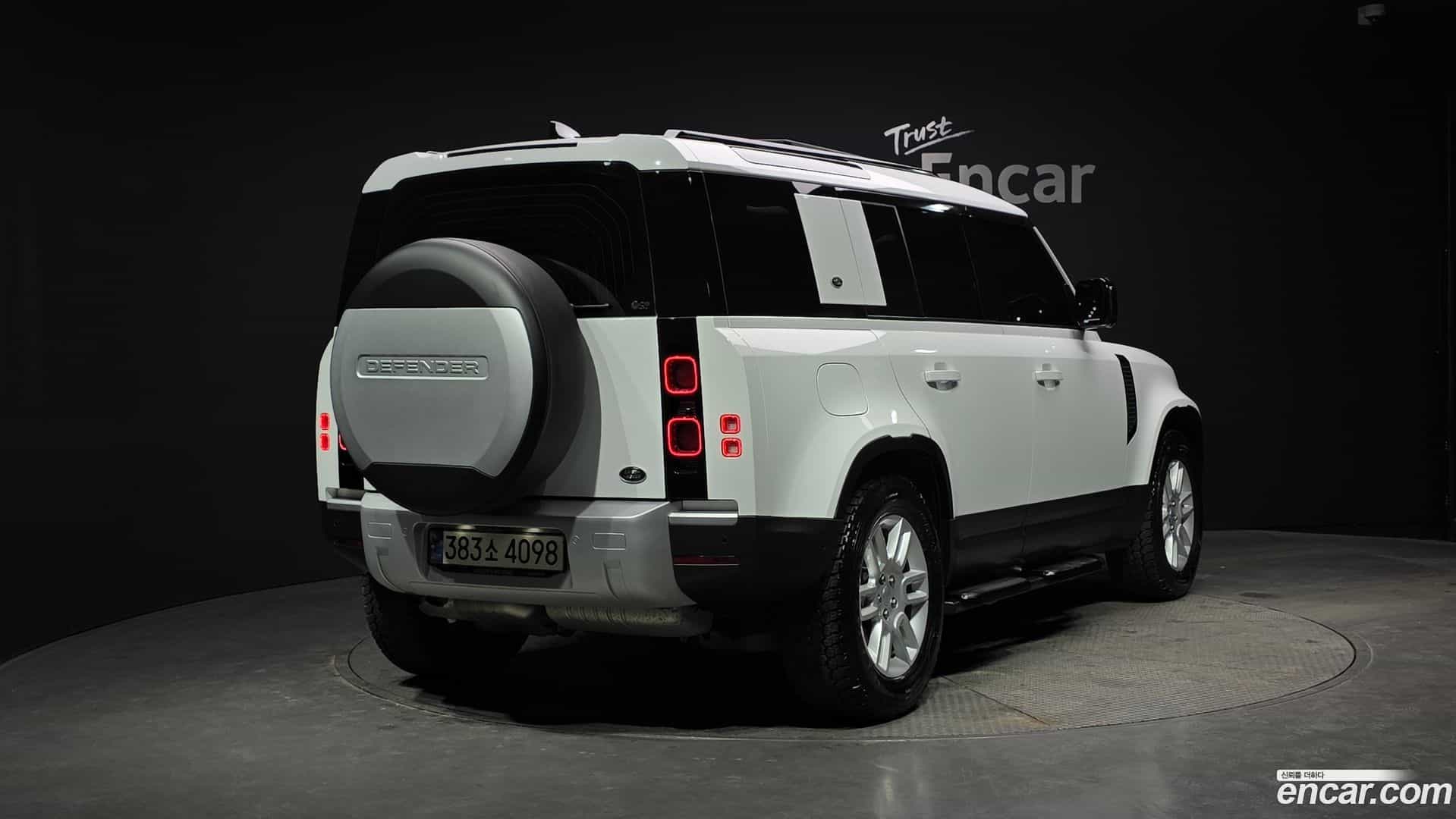 Defender Land Rover 2021.6-OUTER-002