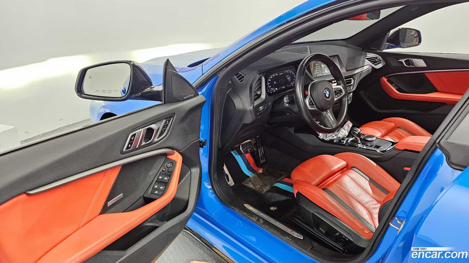 2-Series BMW 2021.1-INNER-010