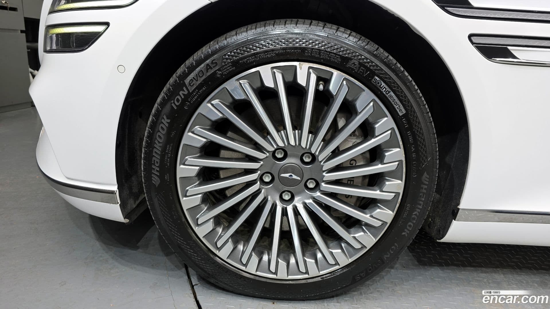 Main__Slider__Photo:G80 Genesis 2022.0-4