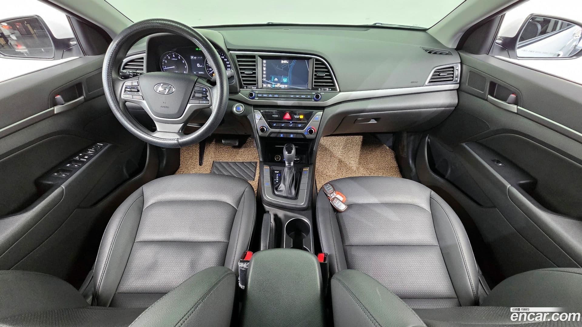 Main__Slider__Photo:AVANTE Hyundai 2018.7-6