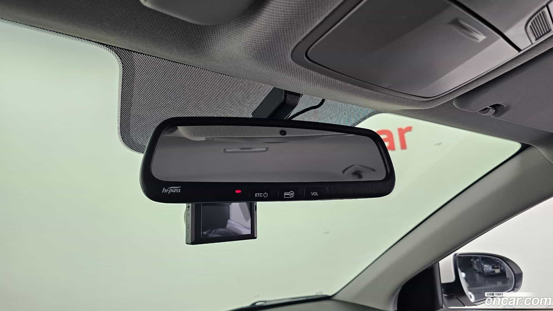 AVANTE Hyundai 2018.7-OPTION-024