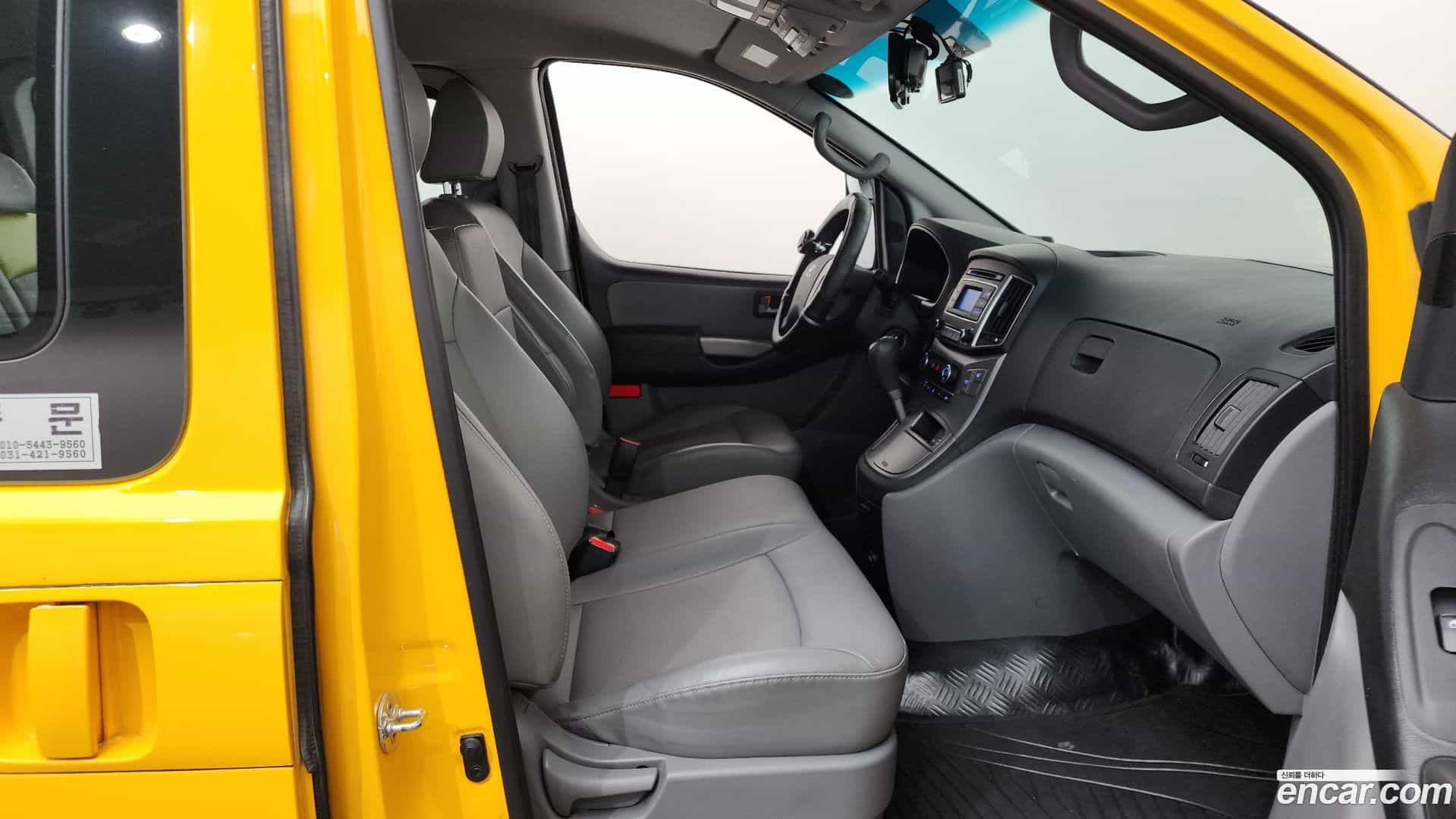 Starex Hyundai 2018.9-OPTION-015