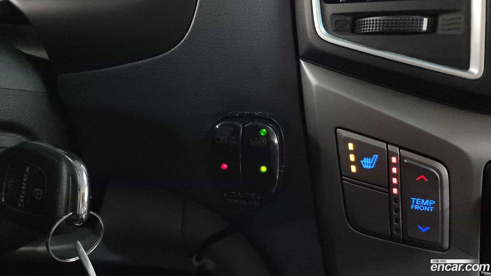 Starex Hyundai 2018.9-OPTION-018