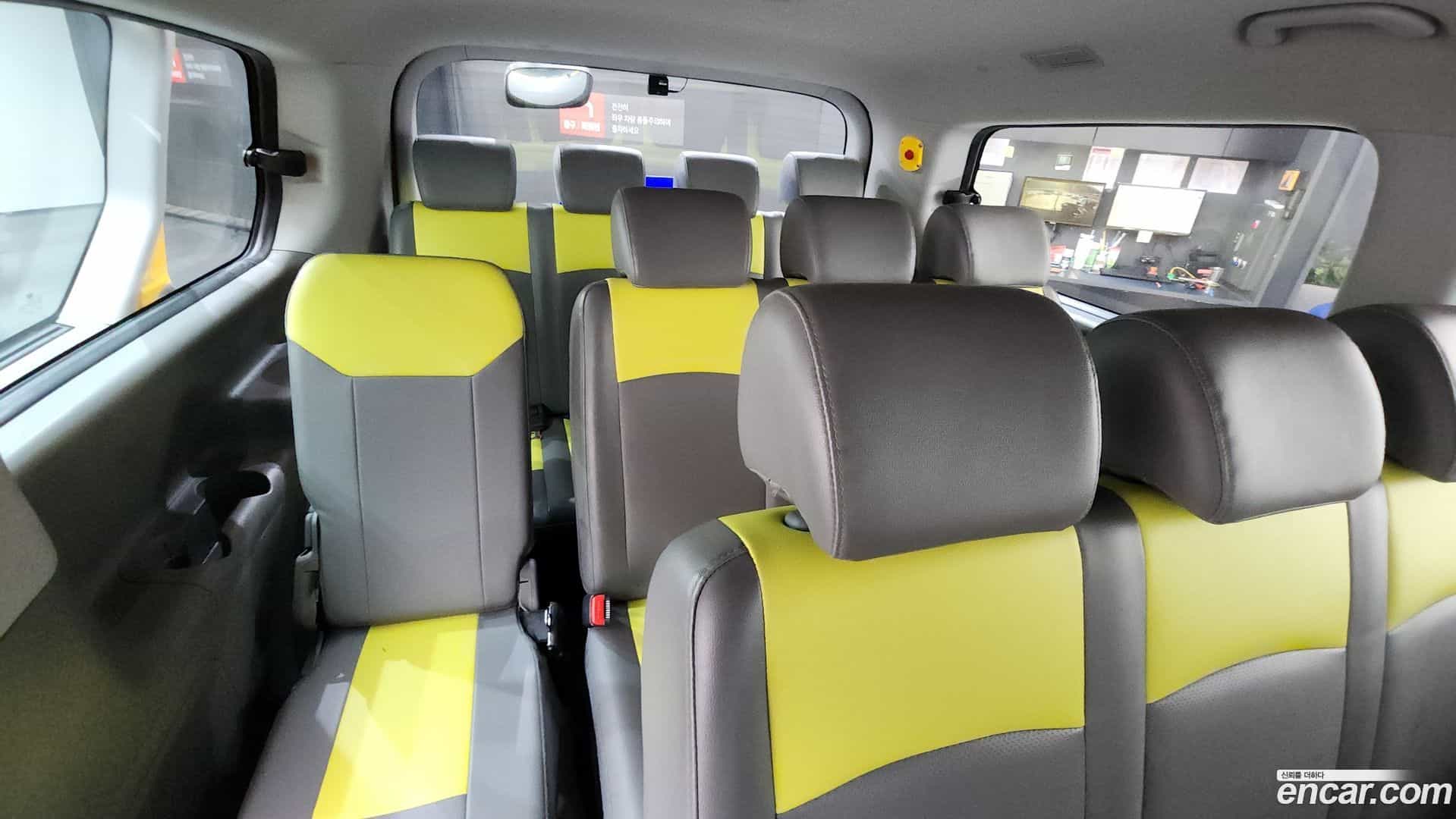 Starex Hyundai 2018.9-OPTION-023