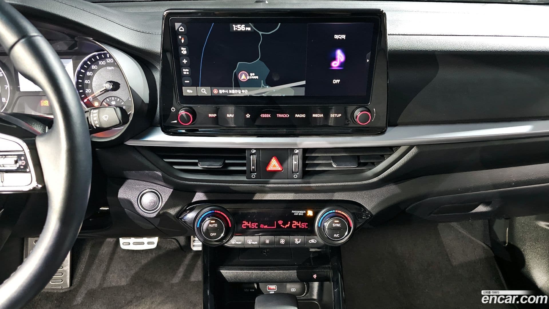 Main__Slider__Photo:K3 Kia 2023.4-15