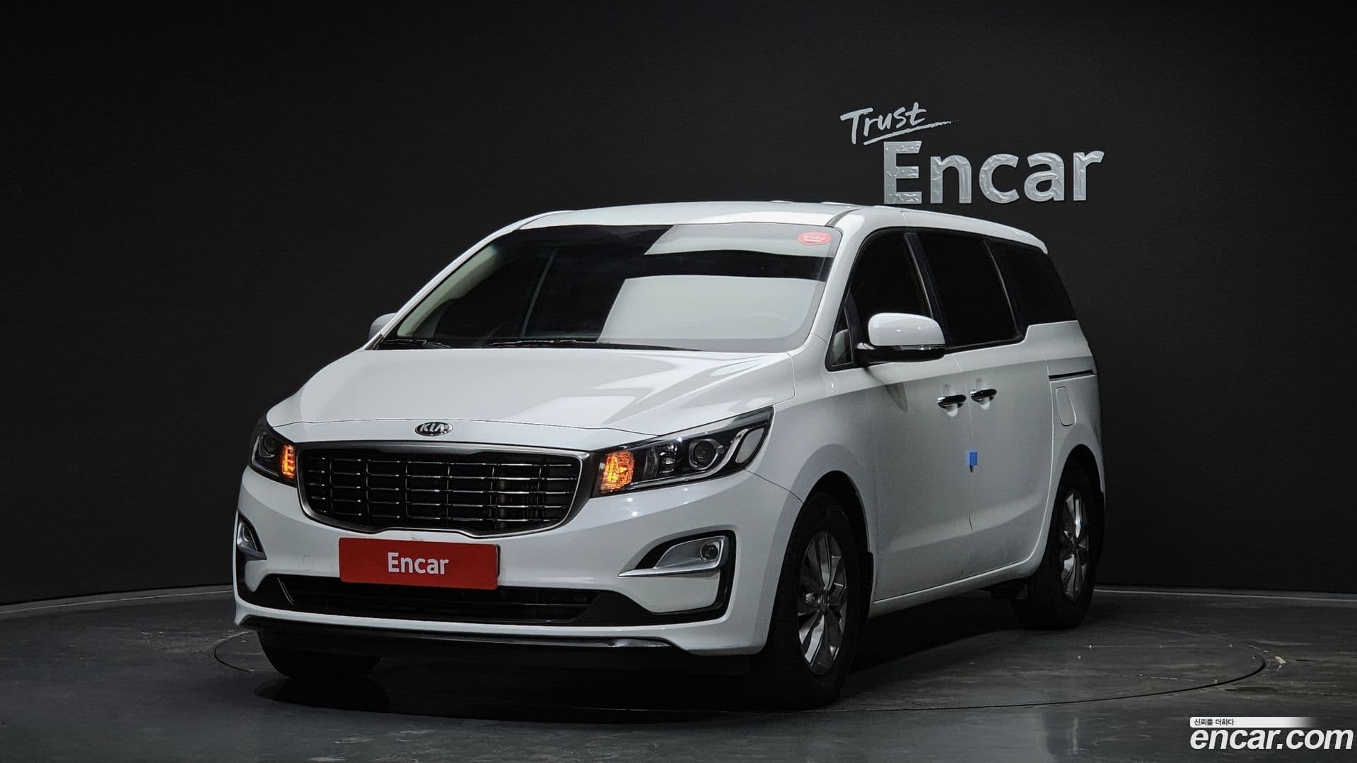 Main__Slider__Photo:Canival Kia 2018.4-0