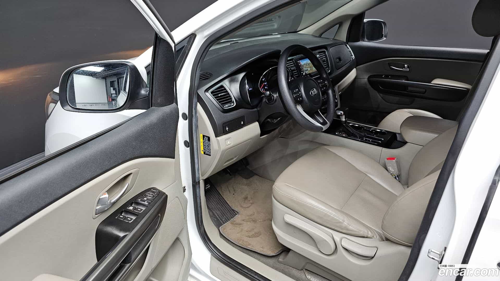 Canival Kia 2018.4-OPTION-017