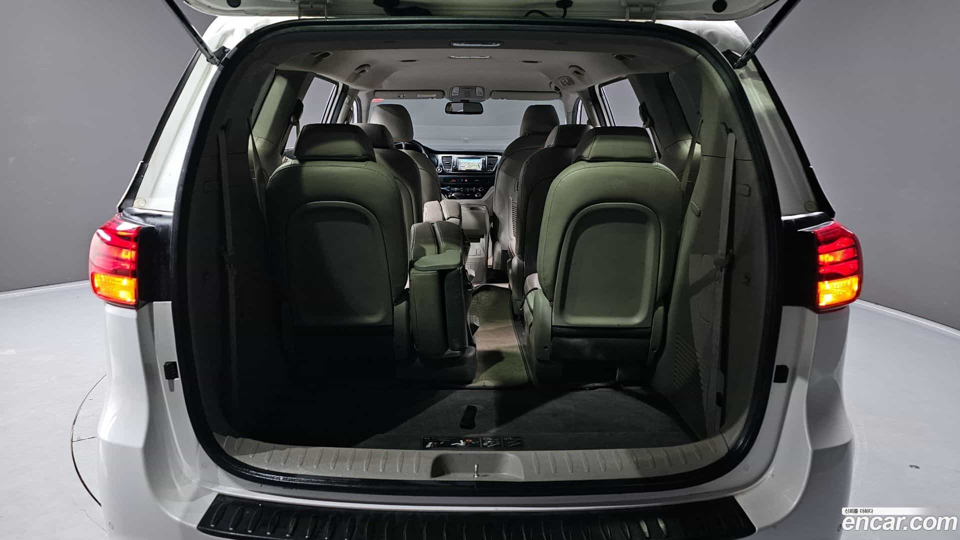 Canival Kia 2018.4-OPTION-024