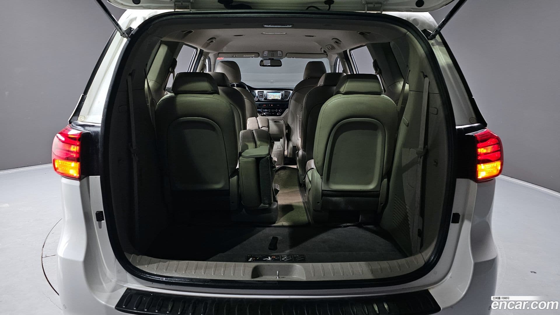 Main__Slider__Photo:Canival Kia 2018.4-19