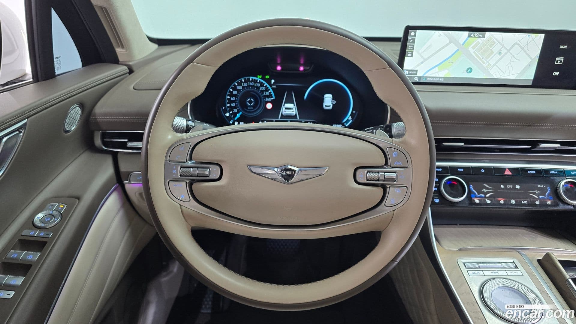 Main__Slider__Photo:GV80 Genesis 2021.11-12