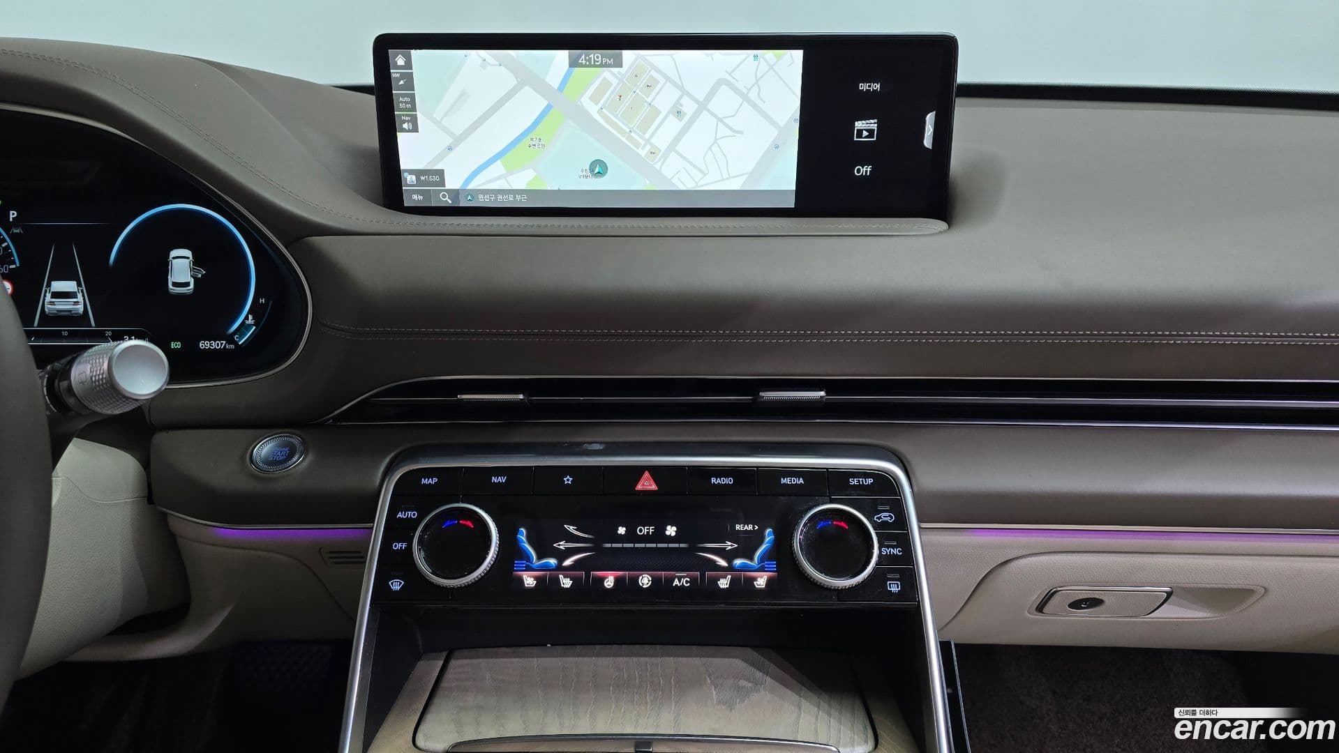 Main__Slider__Photo:GV80 Genesis 2021.11-13