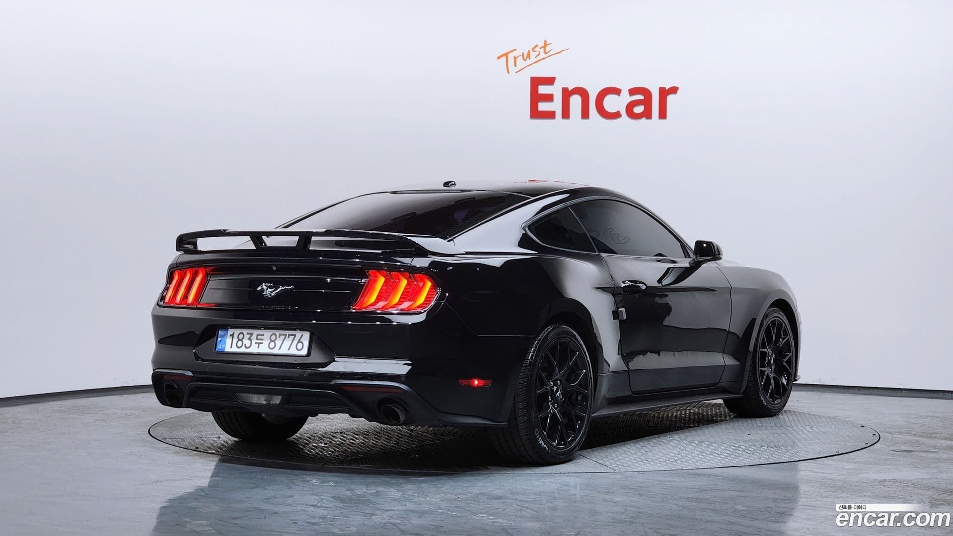 Main__Slider__Photo:Mustang Ford 2018.9-1