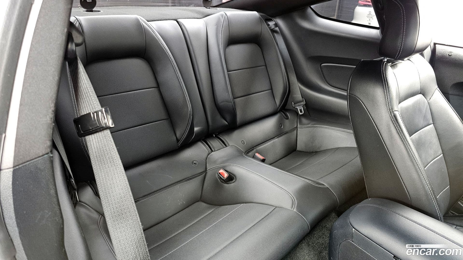 Main__Slider__Photo:Mustang Ford 2017.11-11