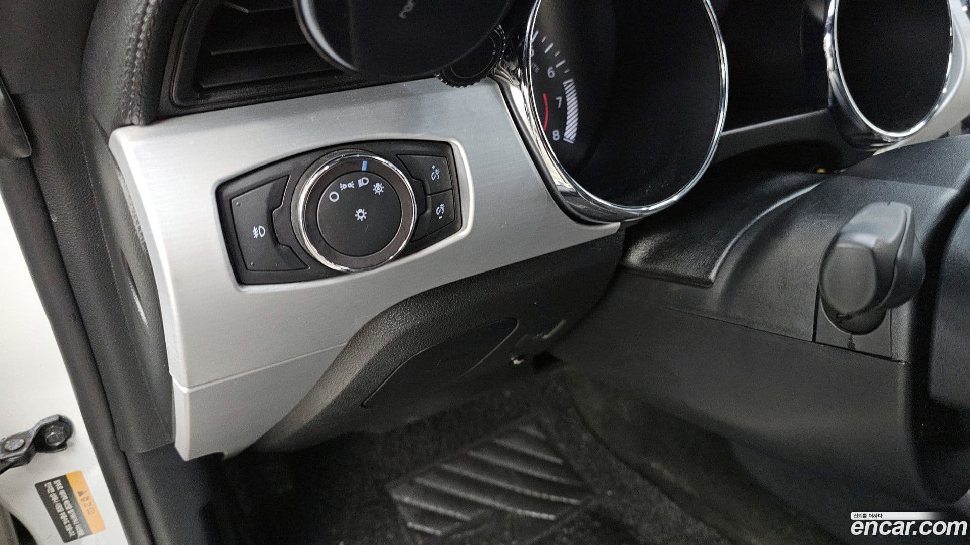 Main__Slider__Photo:Mustang Ford 2017.11-18