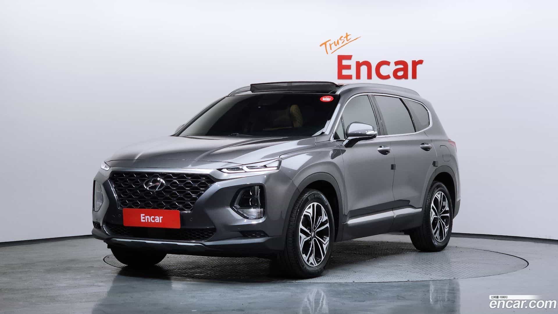 Santafe Hyundai 2018.2-OUTER-001