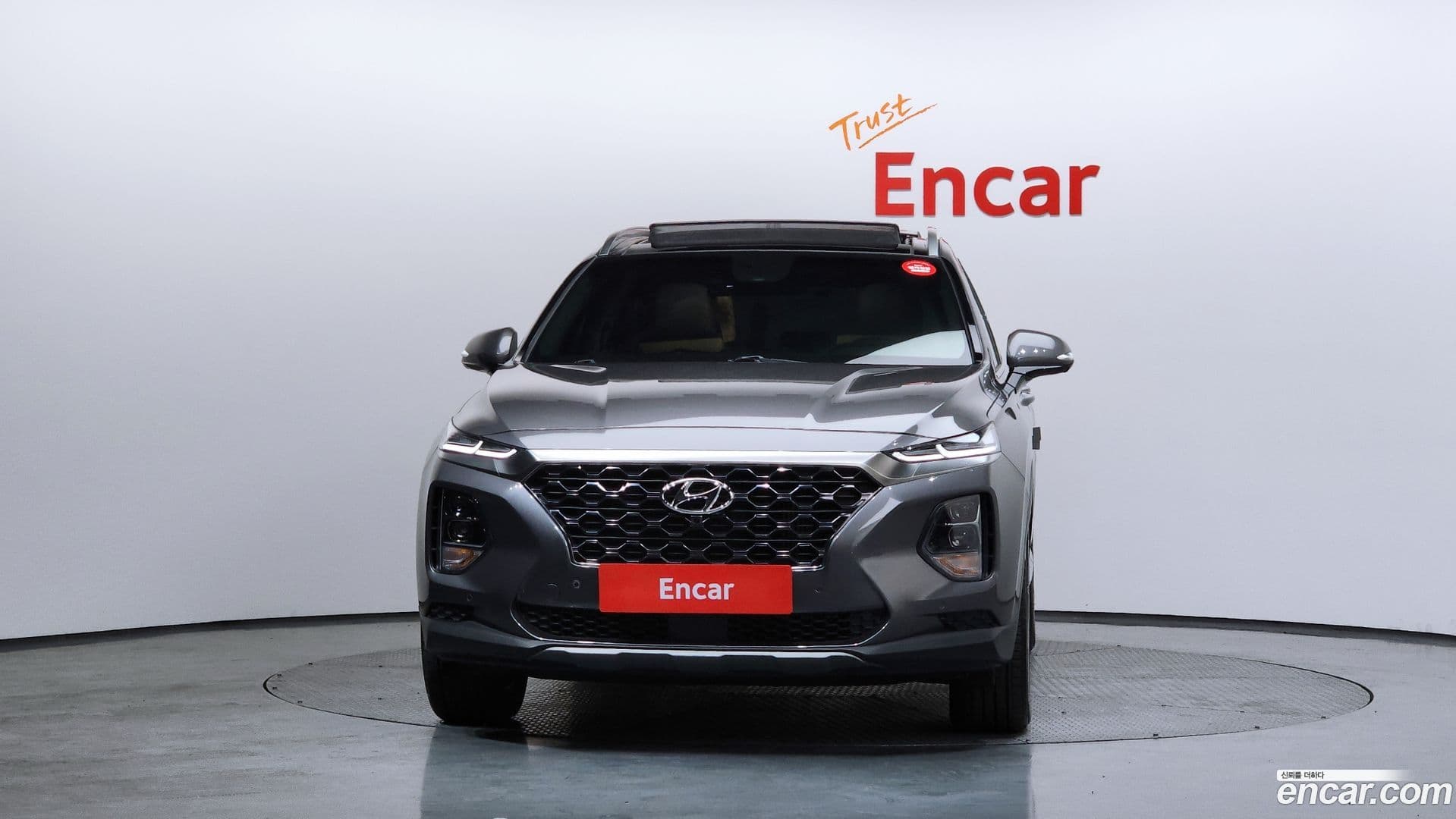 Main__Slider__Photo:Santafe Hyundai 2018.2-2