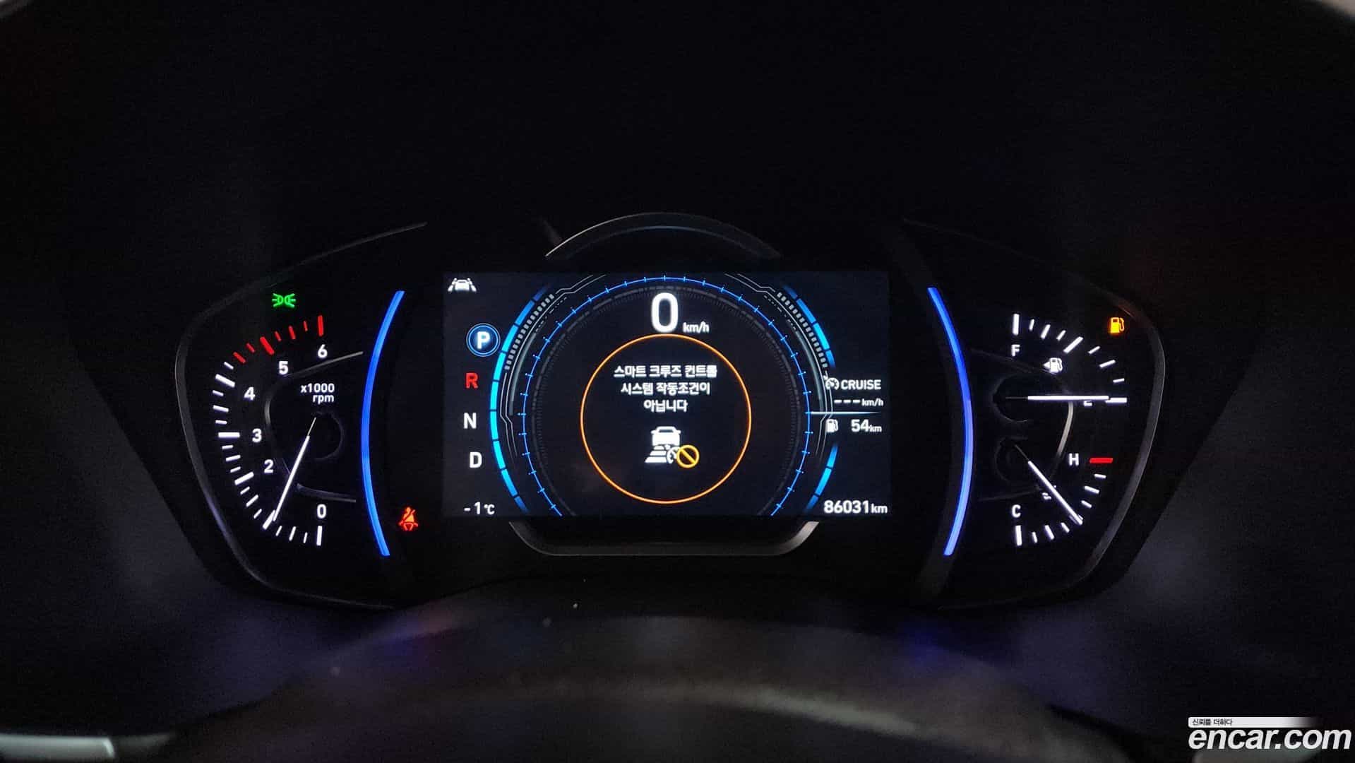 Santafe Hyundai 2018.2-INNER-008