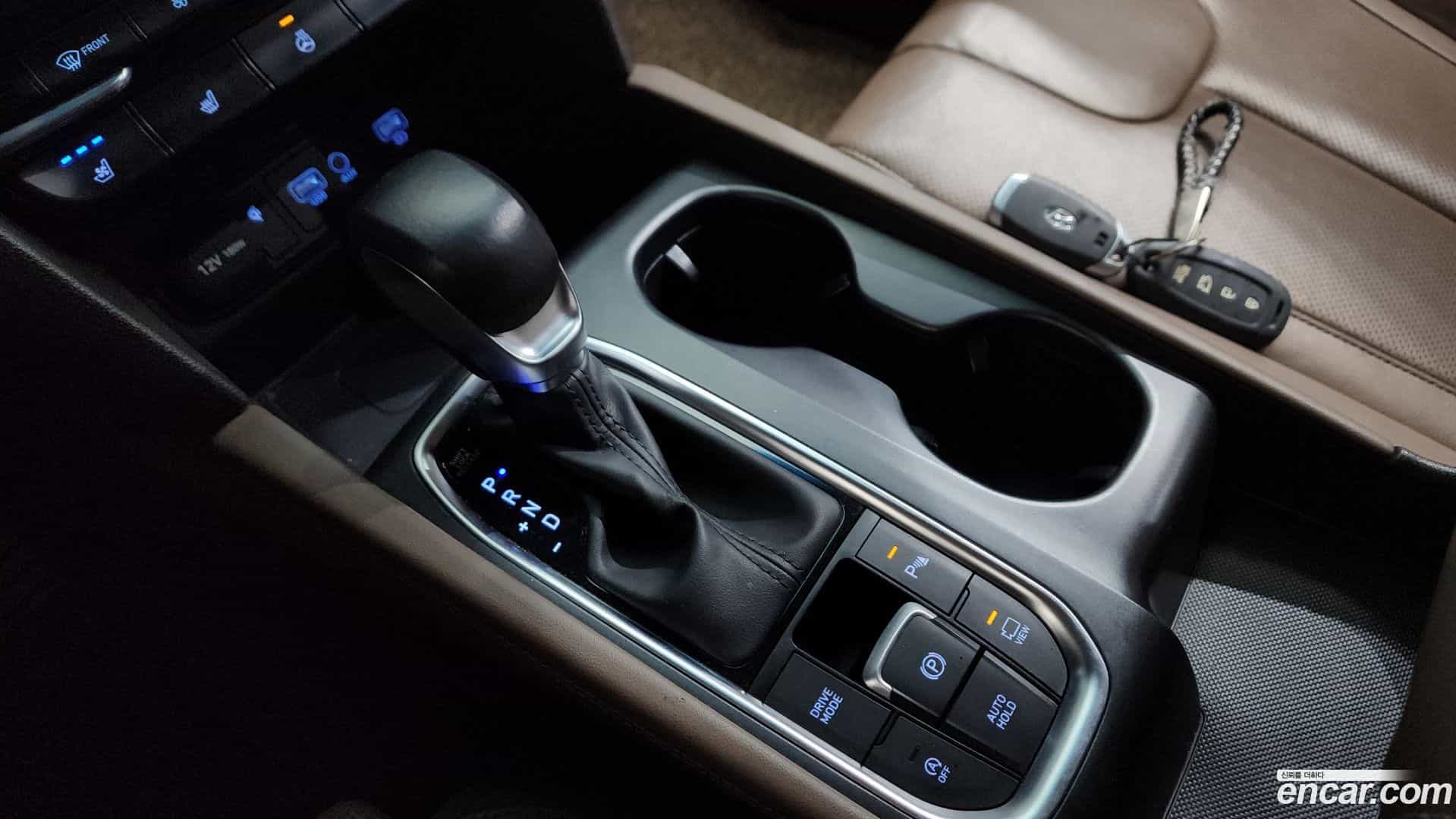 Santafe Hyundai 2018.2-INNER-009