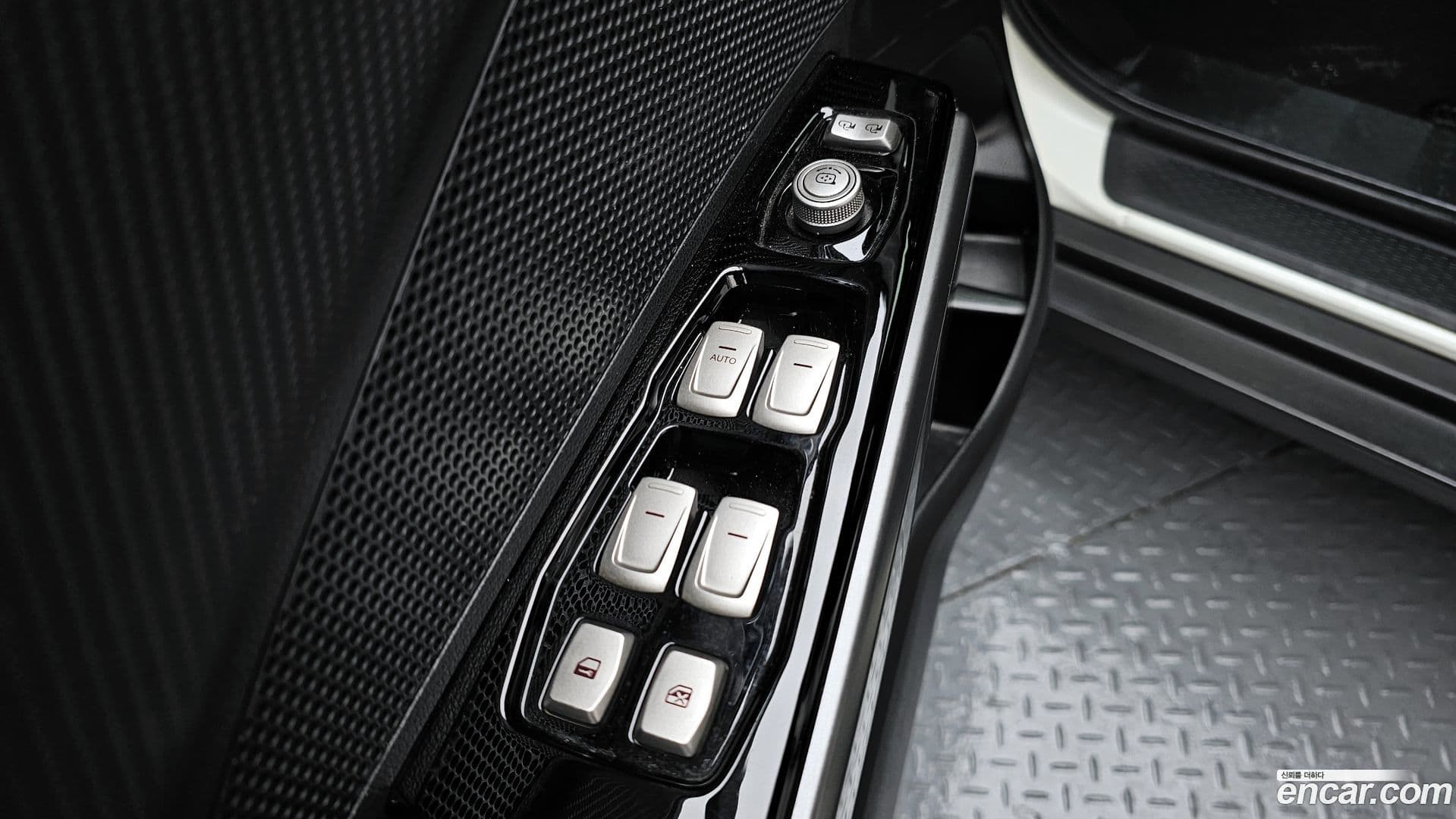 Main__Slider__Photo:TIBOLI KG_Mobility_Ssangyong 2017.3-13