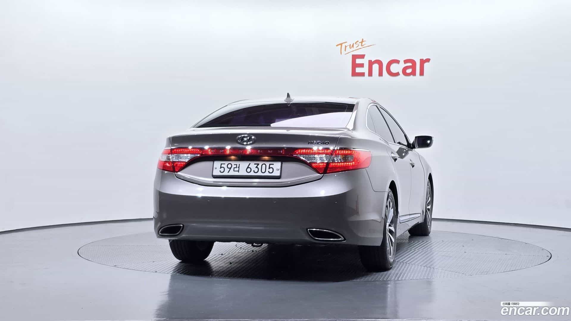 Grandeur Hyundai 2011.1-OUTER-004