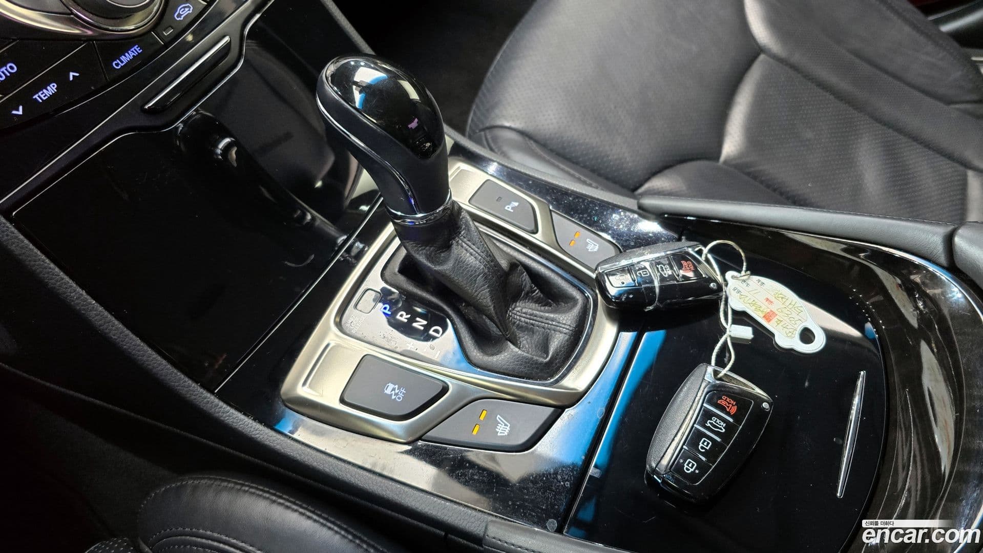 Main__Slider__Photo:Grandeur Hyundai 2011.1-8