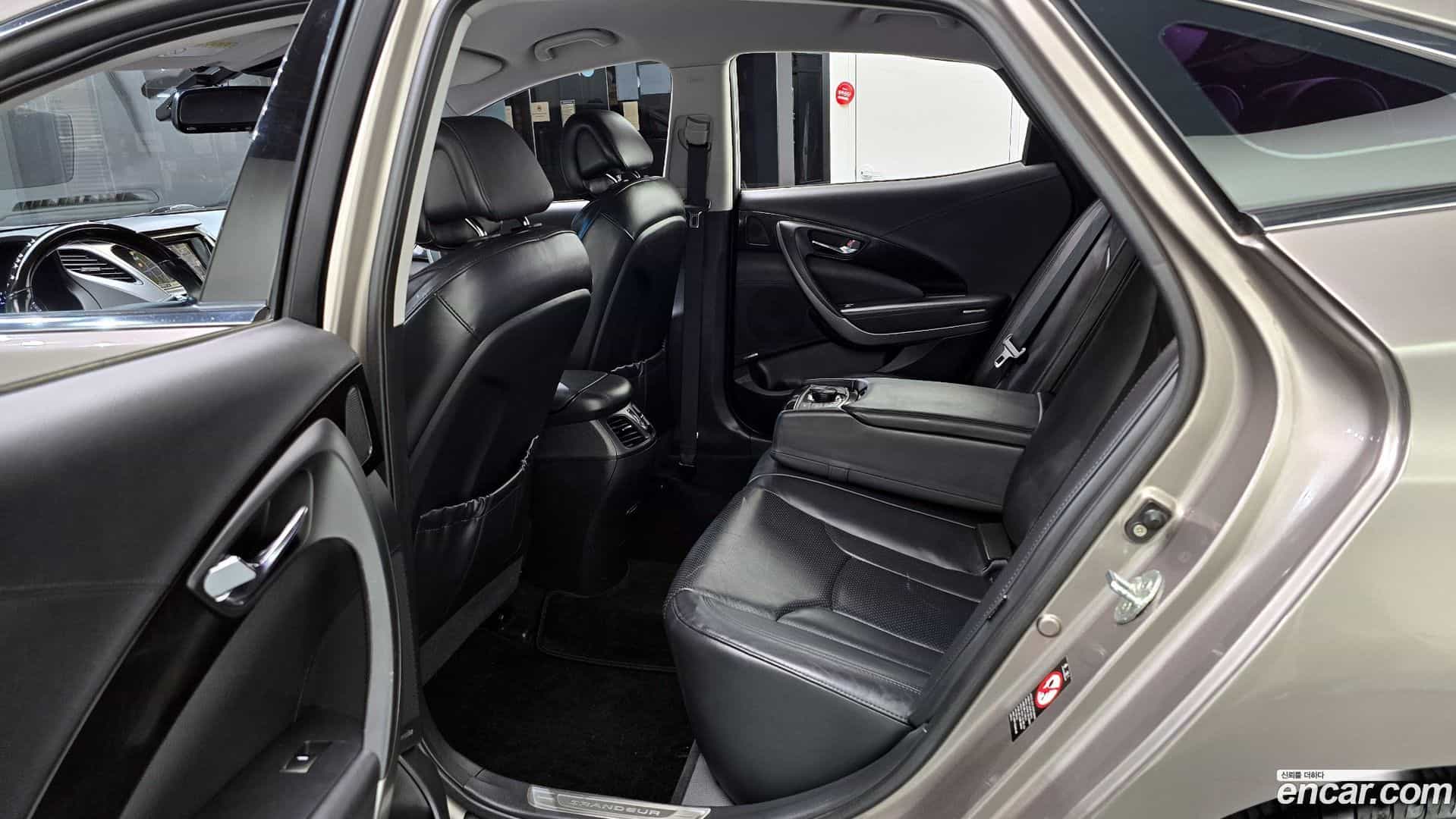 Grandeur Hyundai 2011.1-OPTION-017