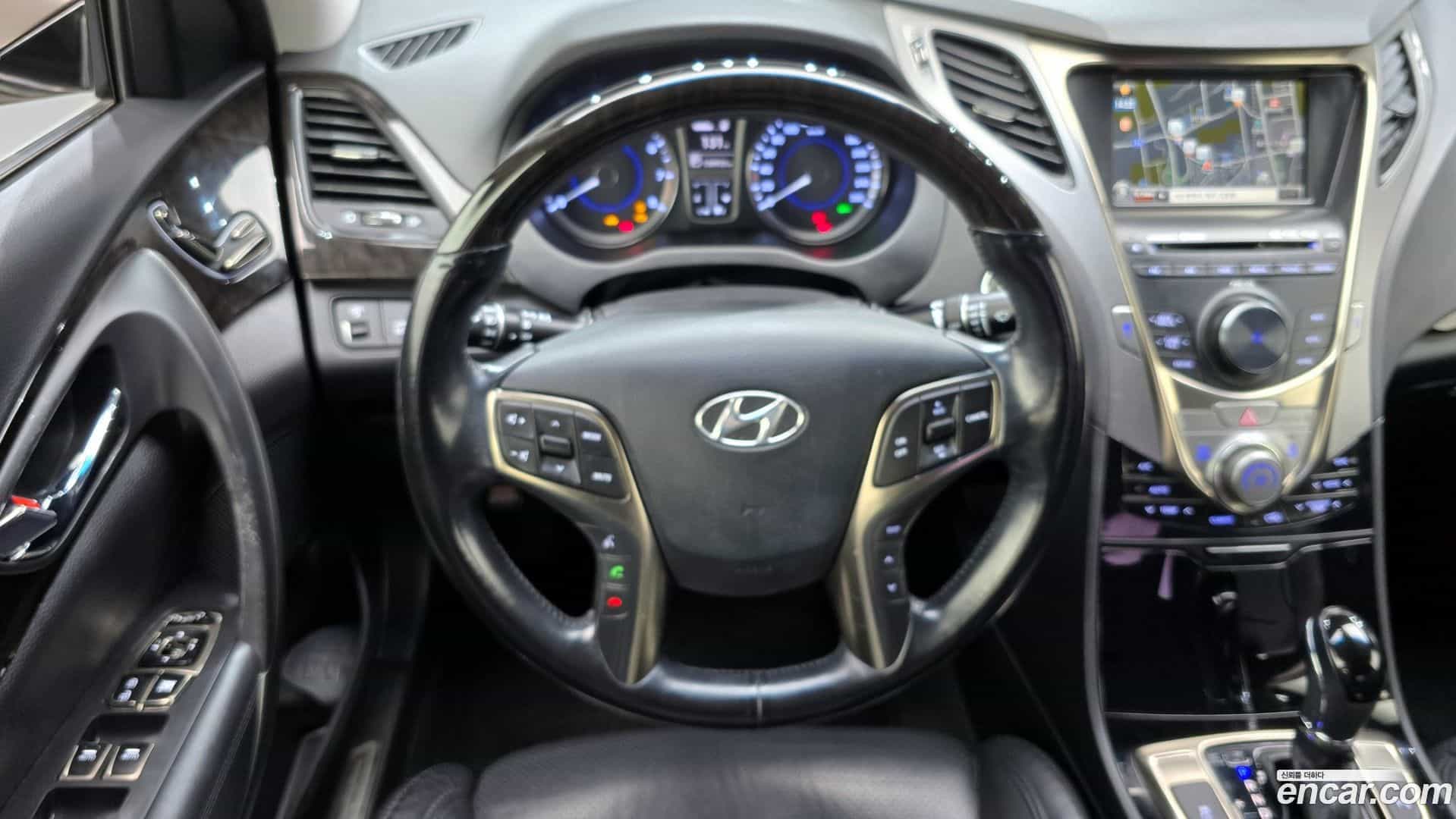 Grandeur Hyundai 2011.1-OPTION-018