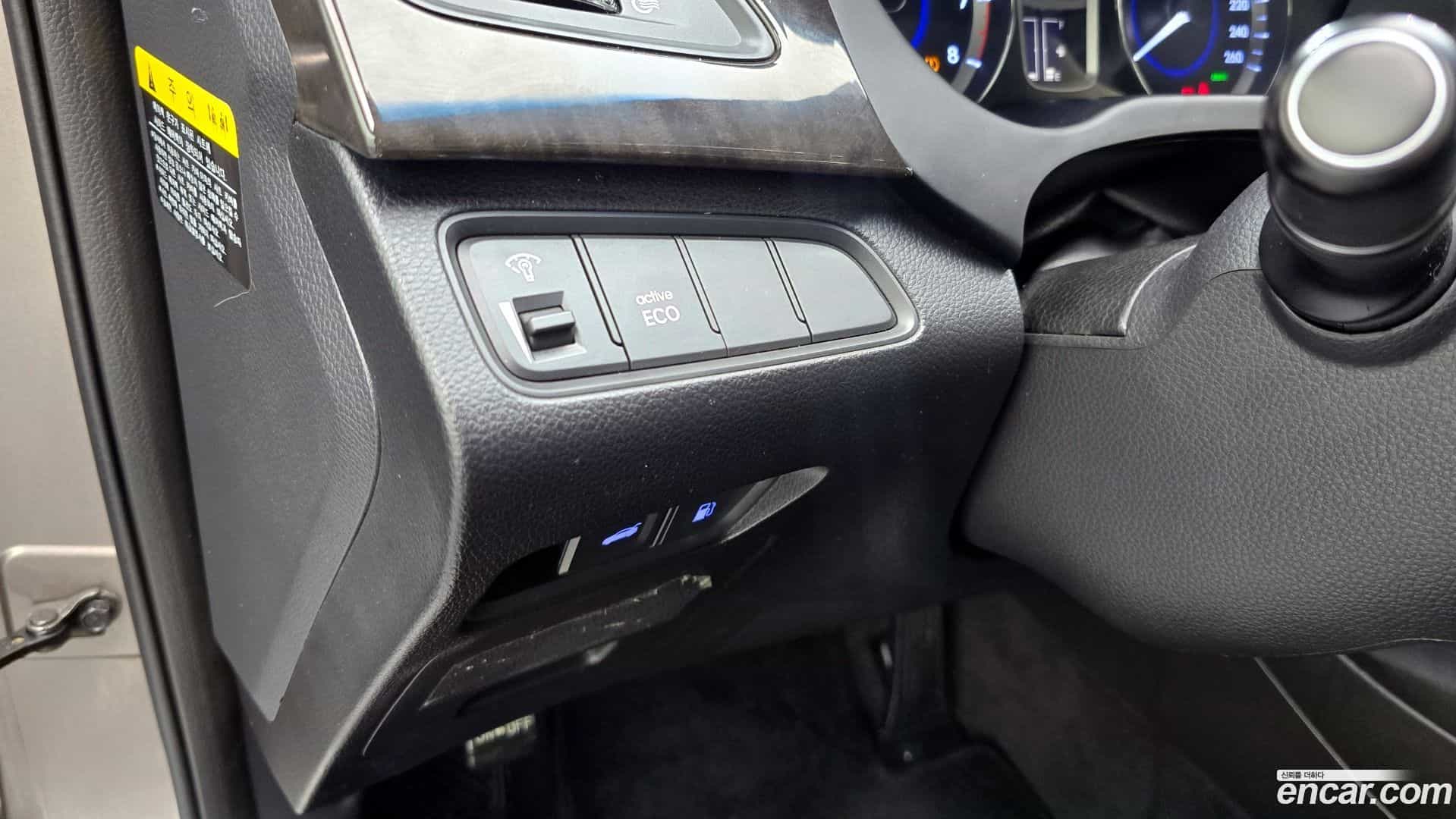 Grandeur Hyundai 2011.1-OPTION-019