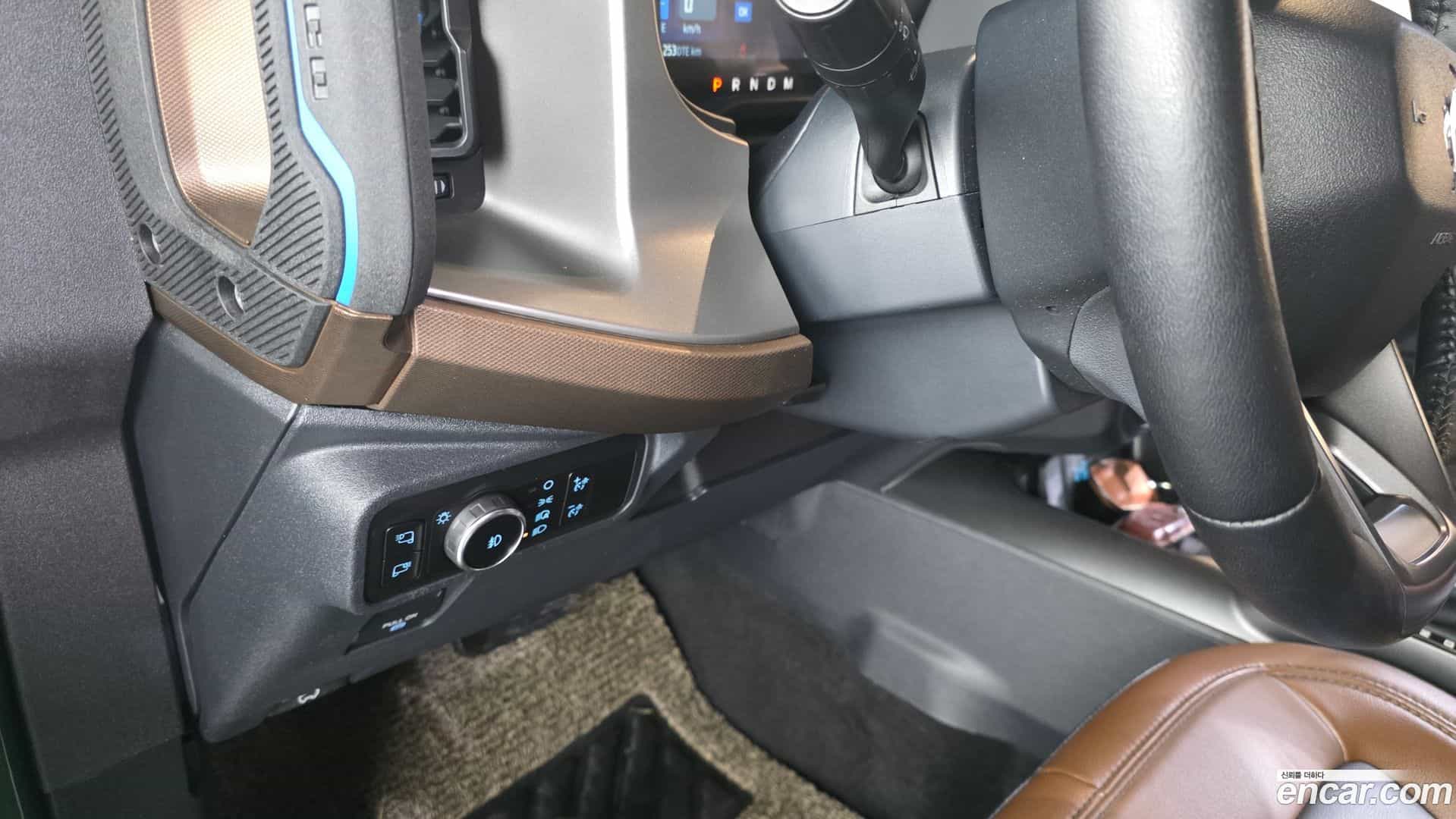 Bronco Ford 2023.9-OPTION-022