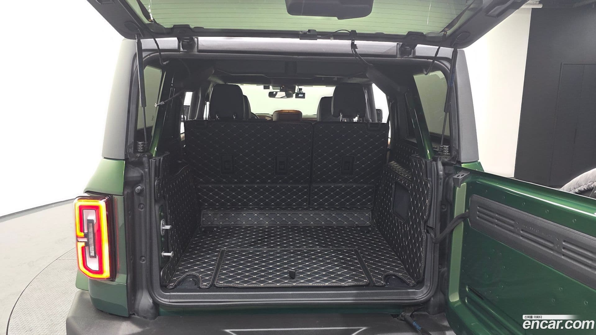 Main__Slider__Photo:Bronco Ford 2023.9-19