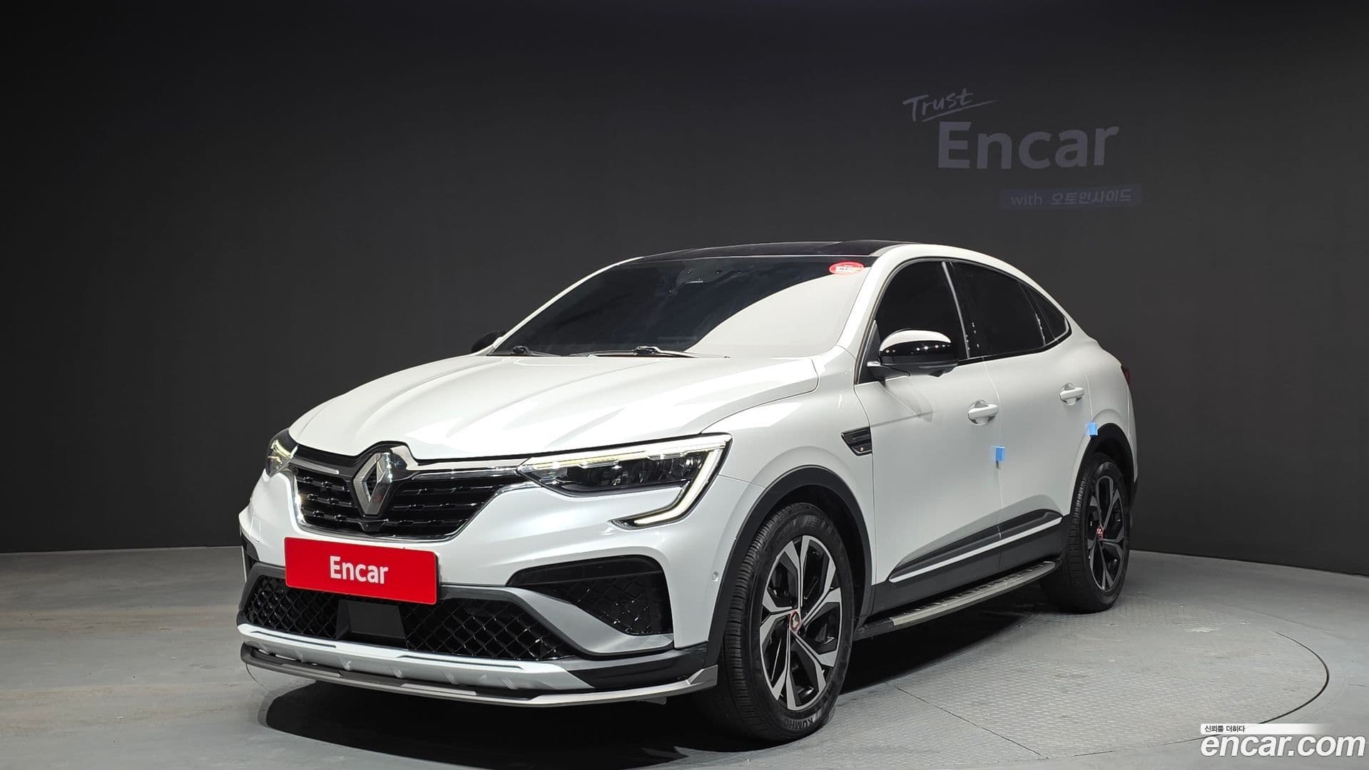 Main__Slider__Photo:XM3 Renault-KoreaSamsung 2023.1-0