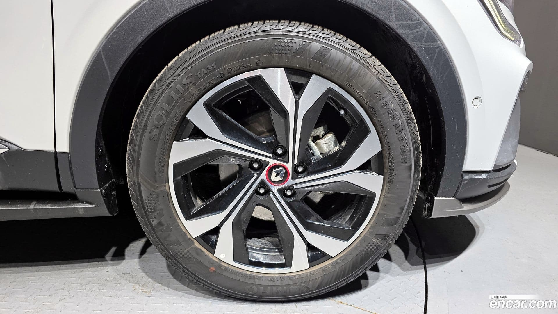 Main__Slider__Photo:XM3 Renault-KoreaSamsung 2023.1-4