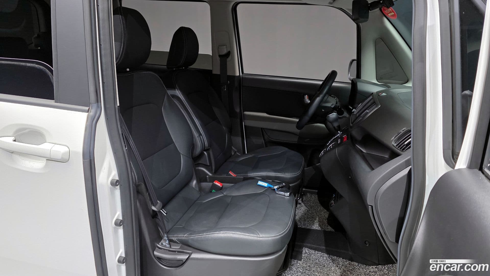 Main__Slider__Photo:RAY Kia 2023.8-10