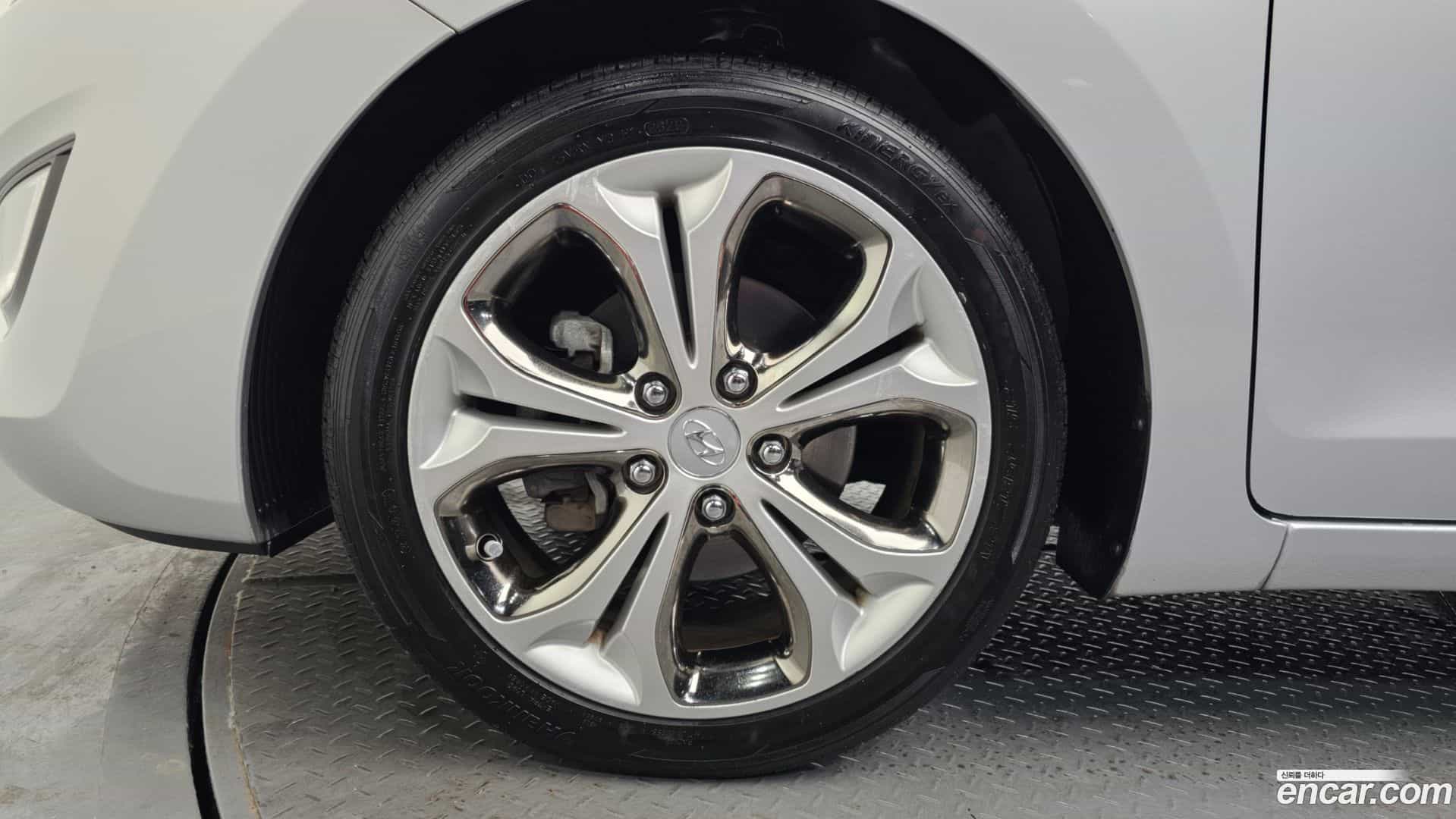 i30 Hyundai 2012.7-OUTER-005